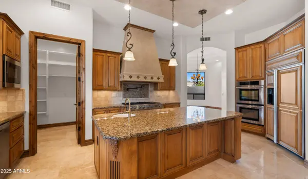 4310 E GEMINI Place, Chandler, AZ 85249