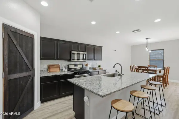 4547 W Foldwing Drive, San Tan Valley, AZ 85144