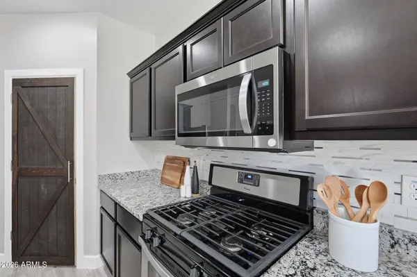 4547 W Foldwing Drive, San Tan Valley, AZ 85144