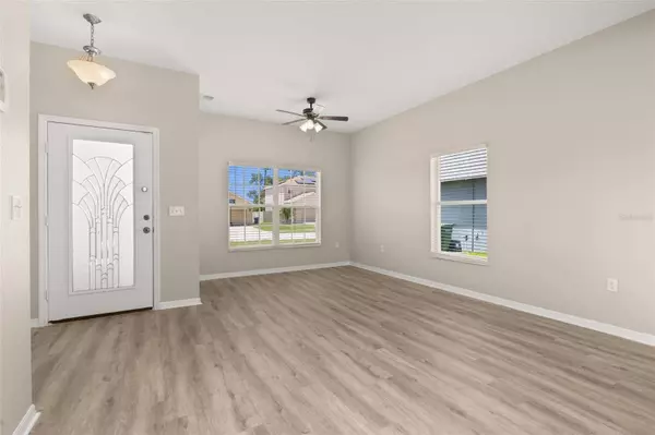 1037 BRENTON MANOR DR, Winter Haven, FL 33881