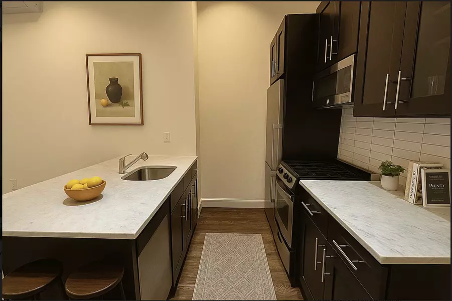 106 Bedford Ave #1r, Brooklyn, NY 11249-1135