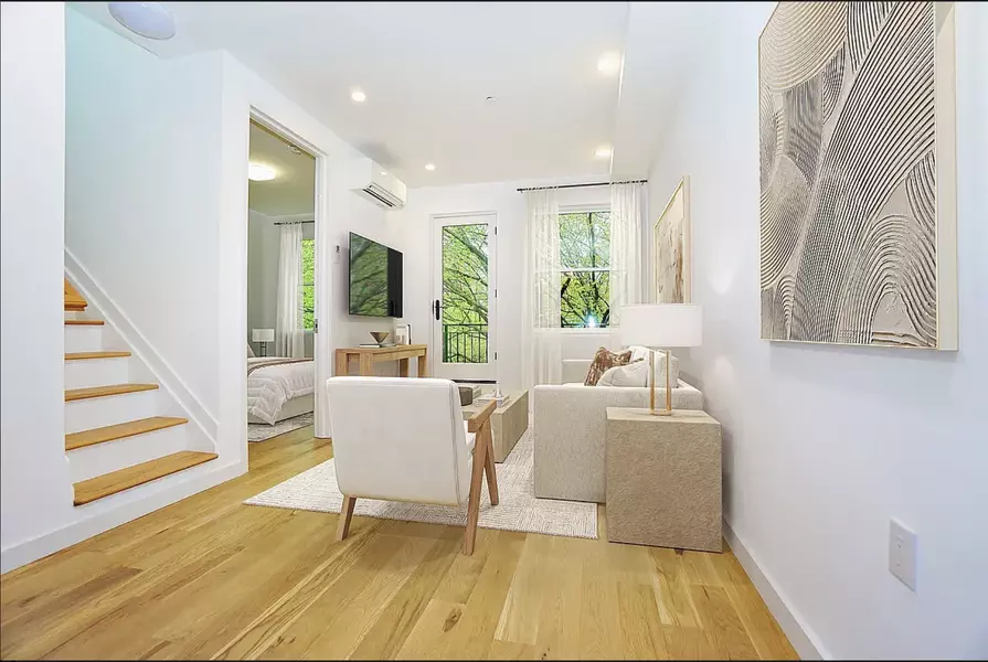 111 S 4th St #ph, Brooklyn, NY 11249-5576