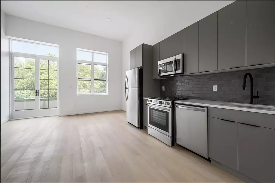 234 N 12th St #2f, Brooklyn, NY 11211-9313