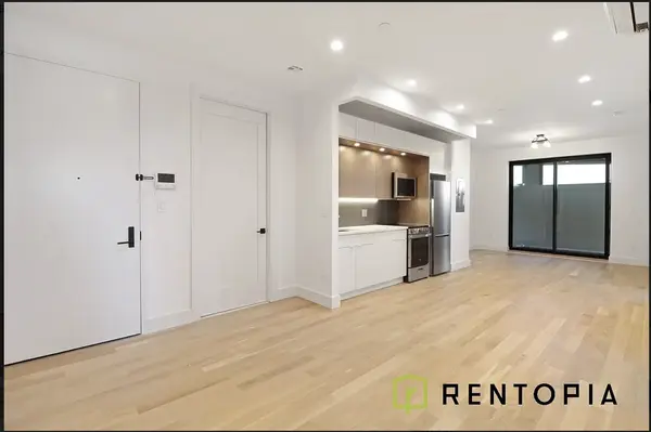 494 Manhattan Ave #502, Brooklyn, NY 11222-7847