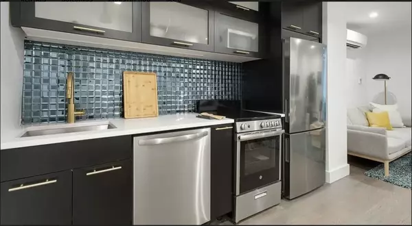 Brooklyn, NY 11211-1284,245 N 8th St #2o