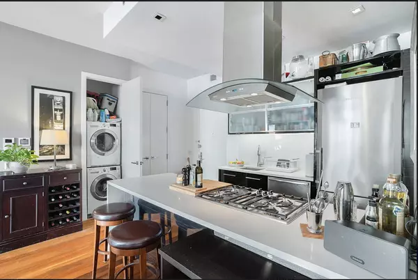 Brooklyn, NY 11249-1498,135 N 11th St #4h