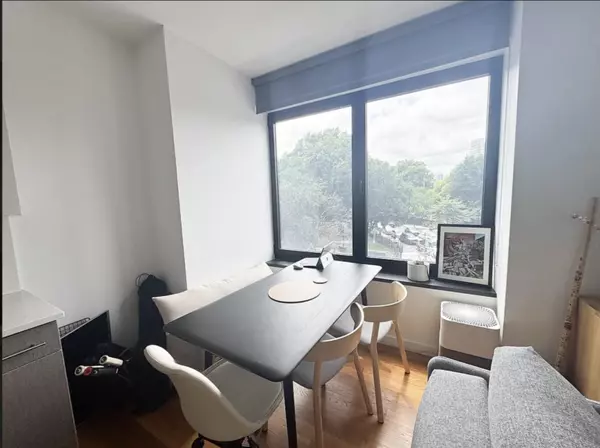 Brooklyn, NY 11222-3105,66 Nassau Ave #3