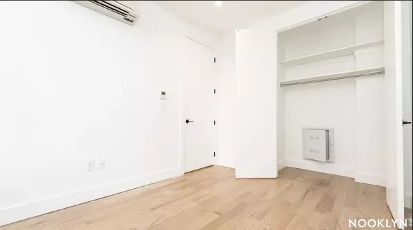 Brooklyn, NY 11211-3128,228 N 7th St #400