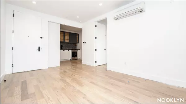 Brooklyn, NY 11211-3128,228 N 7th St #400