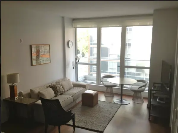 135 N 11th St #3h, Brooklyn, NY 11249-1498