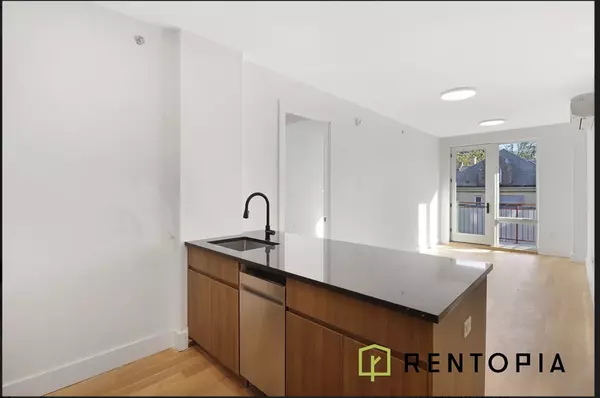 Brooklyn, NY 11211-7832,209 N 11th St #3a