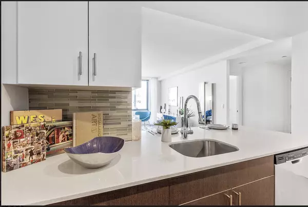 Brooklyn, NY 11211-2810,250 N 10th St #432