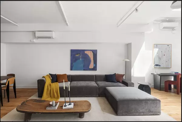 Brooklyn, NY 11222-2600,239 Banker St #1p