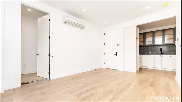 Brooklyn, NY 11211-3128,228 N 7th St #201