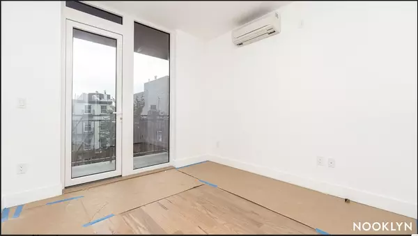 Brooklyn, NY 11211-3128,228 N 7th St #201