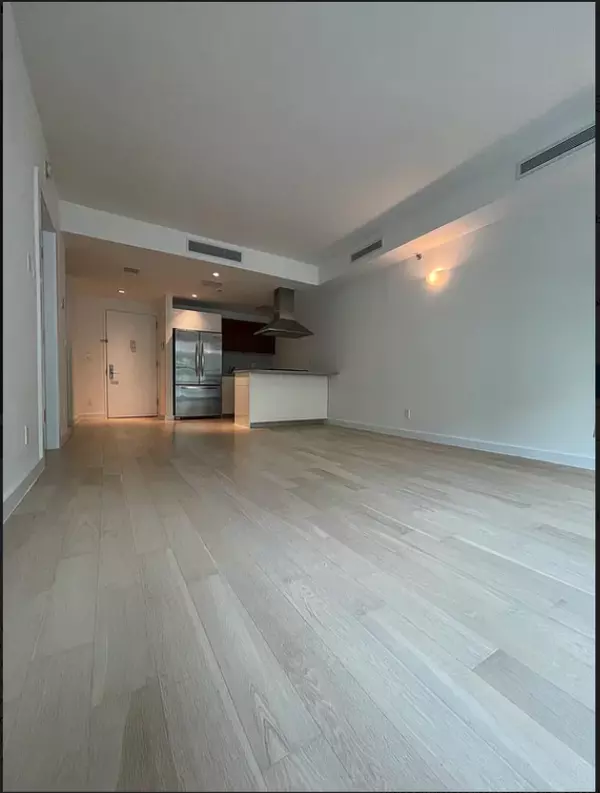 Brooklyn, NY 11249-2914,111 Kent Ave #2r