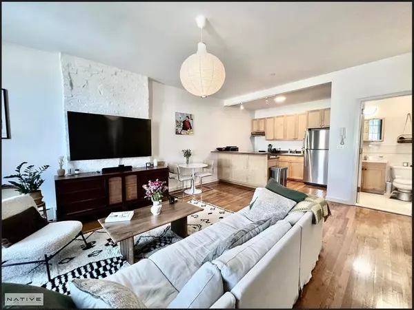 Brooklyn, NY 11222-3175,940 Lorimer St #3b