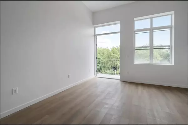 Brooklyn, NY 11211-9313,234 N 12th St #2f