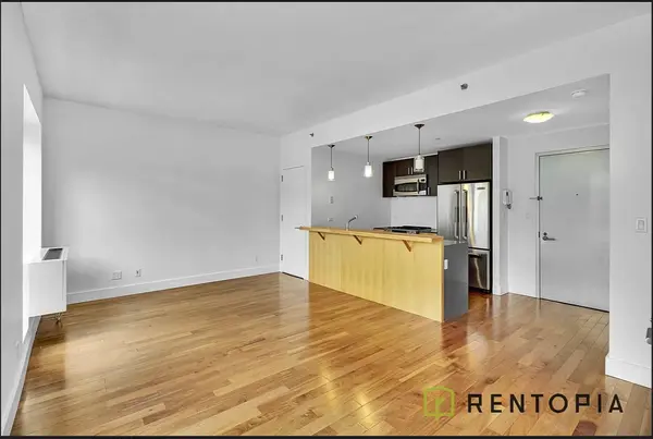 63 Roebling St #5e, Brooklyn, NY 11211-2231