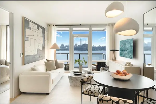 60 Wharf Dr #3513, Brooklyn, NY 11222-7859