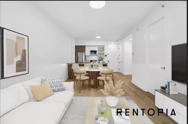 Brooklyn, NY 11211-7832,209 N 11th St #702