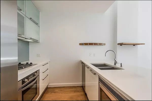 Brooklyn, NY 11249-3113,101 N 5th St #2d