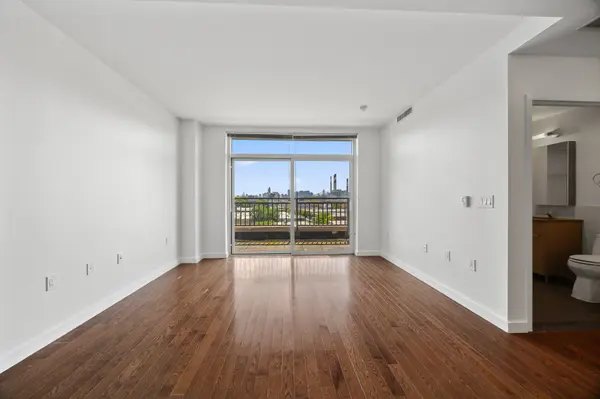 12-15 Broadway #705, Astoria, NY 11106