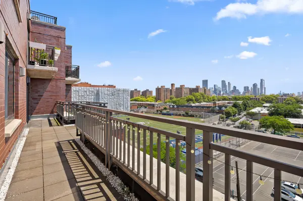 12-15 Broadway #705, Astoria, NY 11106