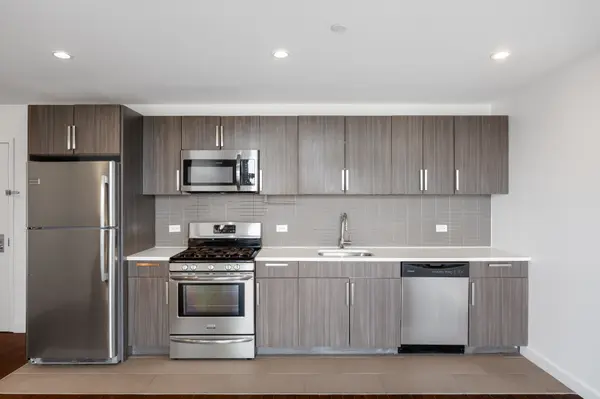 12-15 Broadway #705, Astoria, NY 11106