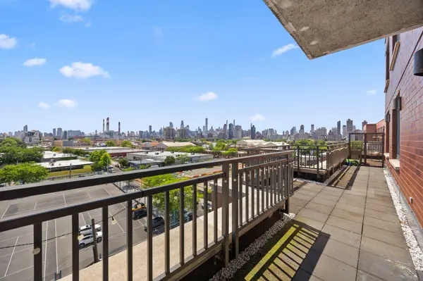 12-15 Broadway #705, Astoria, NY 11106
