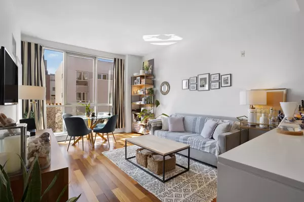 135 N 11th Street #4B, Brooklyn, NY 11249-1498