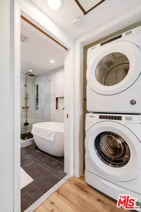 20 Catamaran St #104, Marina Del Rey, CA 90292