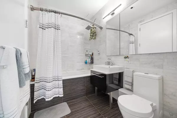 135 N 11th Street #3D, Brooklyn, NY 11249-1498