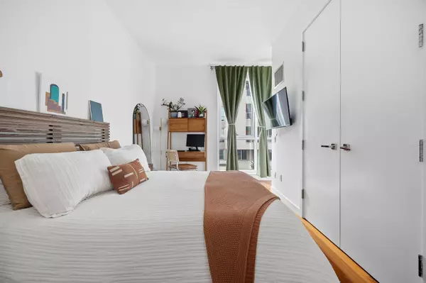 135 N 11th Street #3D, Brooklyn, NY 11249-1498