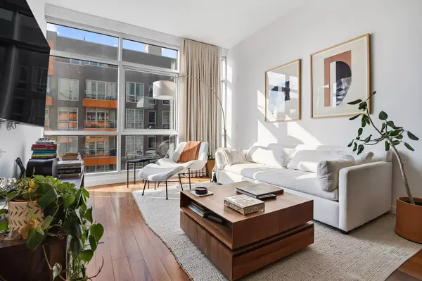 162 N 12th Street #4C, Brooklyn, NY 11249-1752