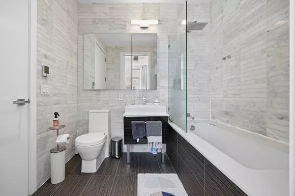 162 N 12th Street #4C, Brooklyn, NY 11249-1752