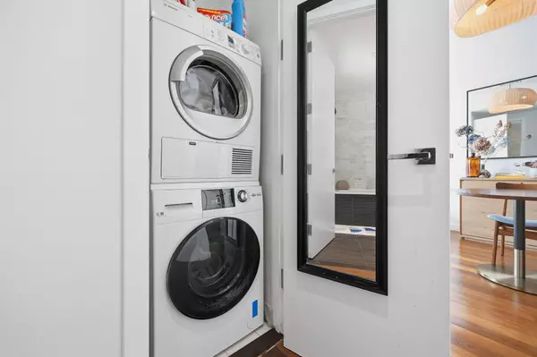 162 N 12th Street #4C, Brooklyn, NY 11249-1752