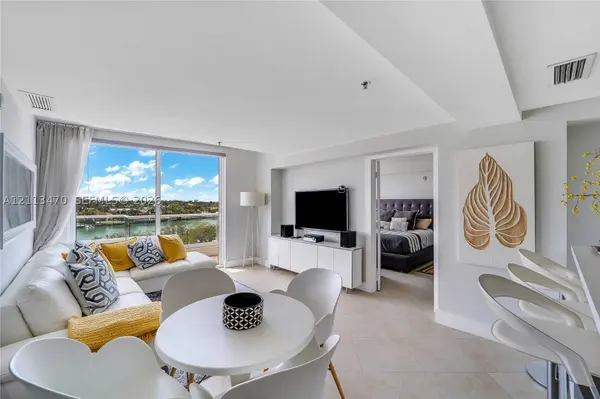 6362 Collins Ave #611, Miami Beach, FL 33141