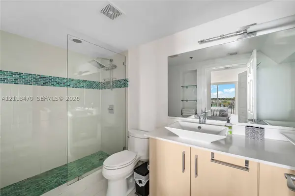 6362 Collins Ave #611, Miami Beach, FL 33141
