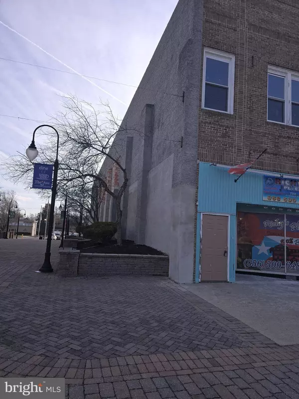 729 E LANDIS AVE, Vineland, NJ 08360