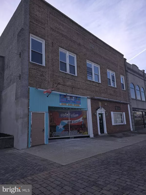 729 E LANDIS AVE, Vineland, NJ 08360