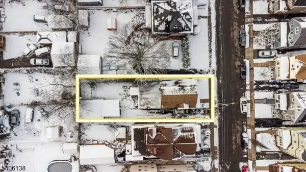 54 Riggs Pl, West Orange Twp., NJ 07052