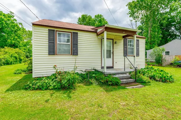 1904 Dunn LN, Hixson, TN 37343