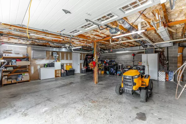 944 Debbie LN, Ringgold, GA 30736