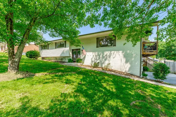 210 Larry DR, Ringgold, GA 30736