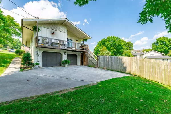 210 Larry DR, Ringgold, GA 30736