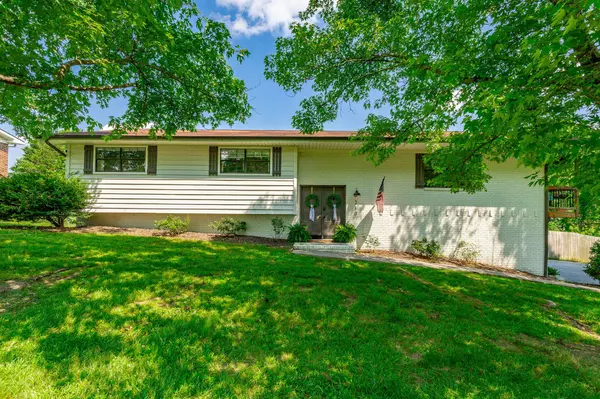 210 Larry DR, Ringgold, GA 30736