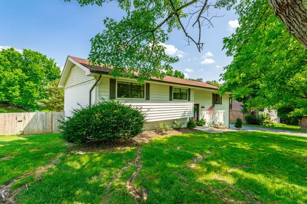 210 Larry DR, Ringgold, GA 30736