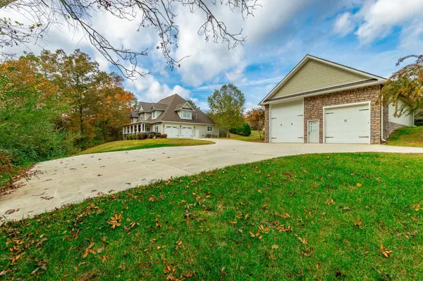 43 Hidden Hills DR, Chickamauga, GA 30707