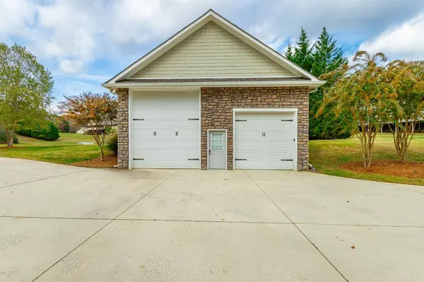 43 Hidden Hills DR, Chickamauga, GA 30707